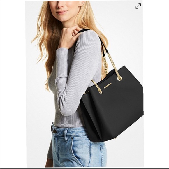 SOLD
🦋NWT MICHAEL MICHAEL KORS Teagan Large Shoulder Bag - Picture 3 of 4